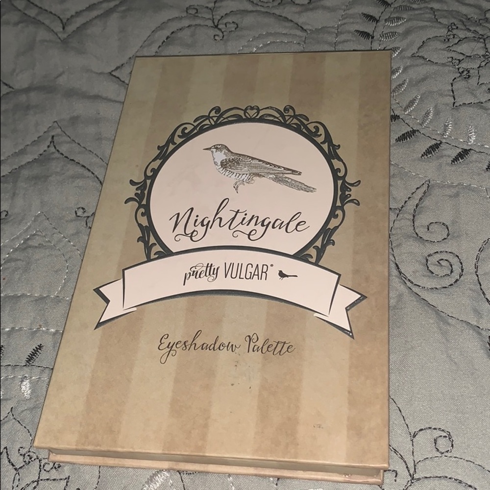 Nightingale eyeshadow palette
